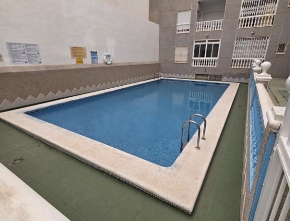 de 60m2 con 3 dormitorios y 1 baño