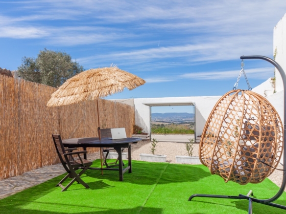 Imagen 2 de Adosada en Venta en Cantallops (Subirats) Barcelona