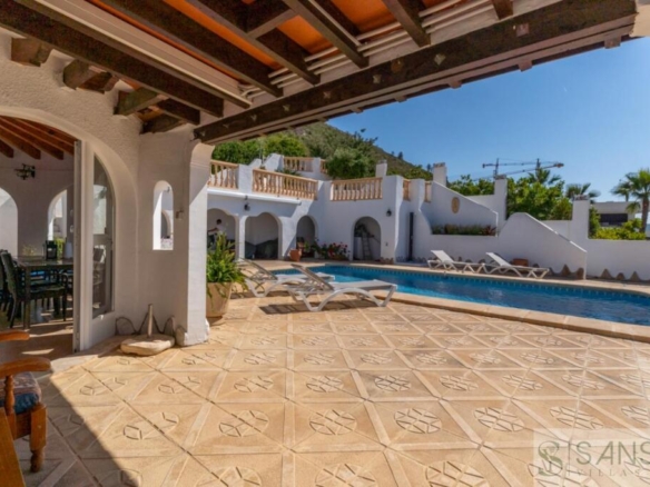 Imagen 2 de Casa-Chalet en Venta en Alicante Alicante