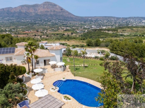 Imagen 1 de Casa-Chalet en Venta en Alicante Alicante