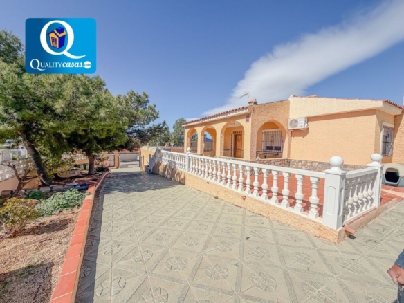 Imagen 1 de Casa-Chalet en Venta en Mutxamel Alicante Ref: K3291