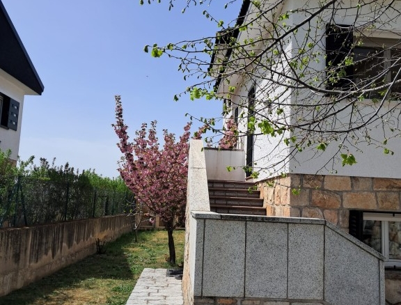 Imagen 2 de Casa-Chalet en Venta en Cabrera