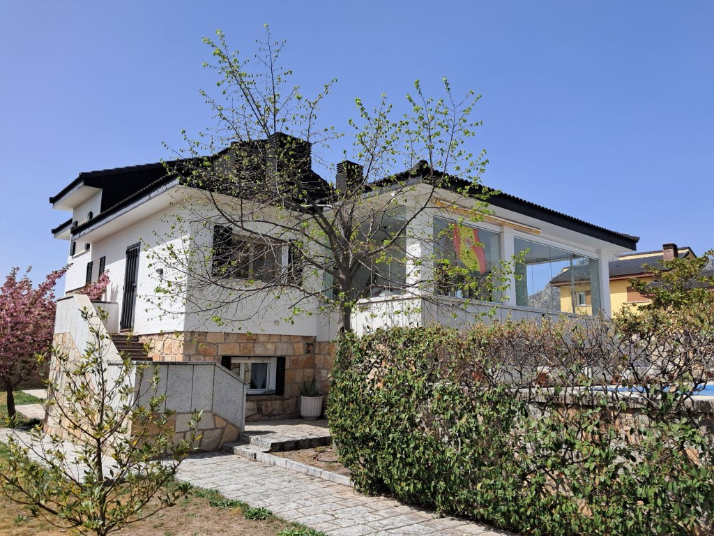 Imagen 1 de Casa-Chalet en Venta en Cabrera