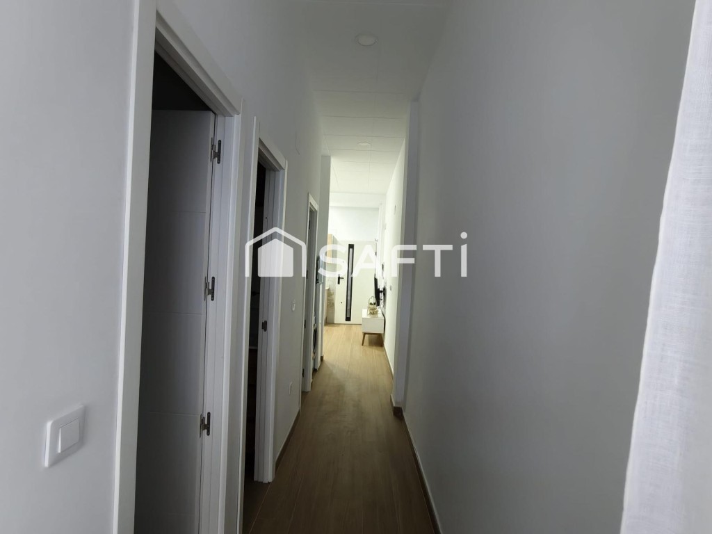 Imagen 3 de Oportunidad única bajo con encanto transformado en vivienda
