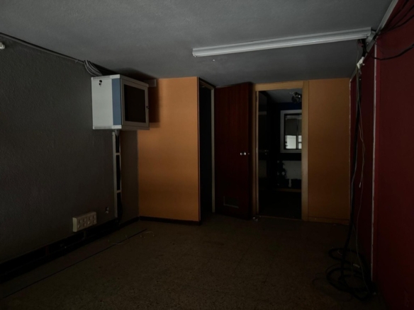 Imagen 4 de EN VENTA LOCAL EN VILANOVA Y LA GELTRÚ
