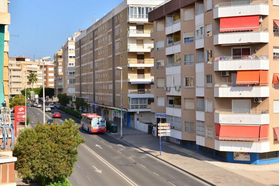 Imagen 2 de Venta de piso en Torrevieja