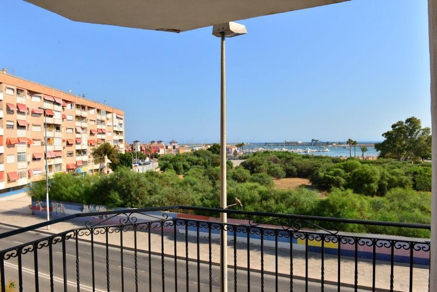 Imagen 1 de Venta de piso en Torrevieja