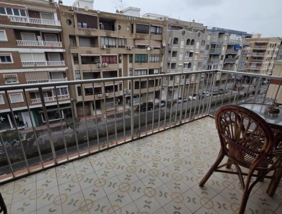 Imagen 1 de Venta de piso en Torrevieja