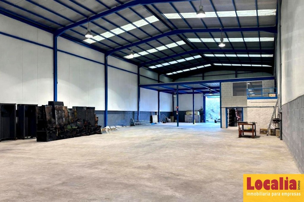 Imagen 3 de Excelente nave Industrial en alquiler en Cartes.