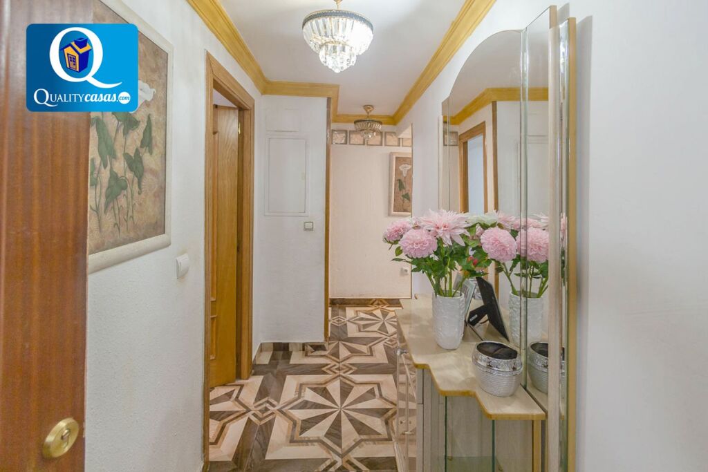 Imagen 1 de Apartamento en Venta en Alicante Alicante Ref: 18460R