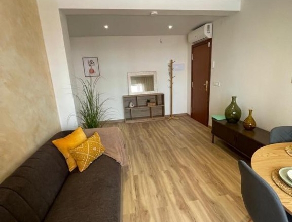 de 70m2 con 2 dormitorios y 1 baño