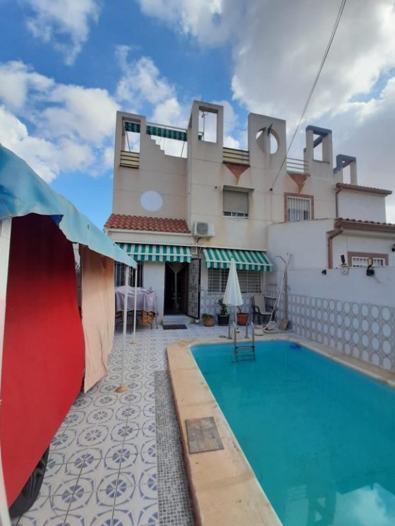 Imagen 2 de Venta de duplex en Torrevieja