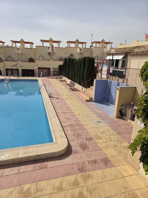 Imagen 2 de Venta de duplex en Orihuela costa