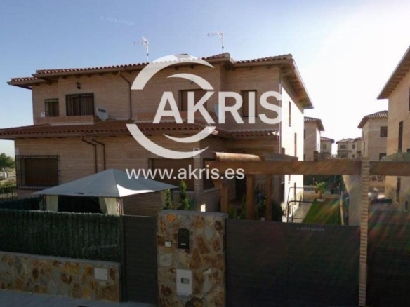 Imagen 1 de Chalet Independiente en Olias Del Rey
