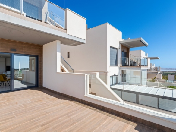 Imagen 1 de Casa-Chalet de Obra Nueva en Venta en San Miguel De Salinas Alicante