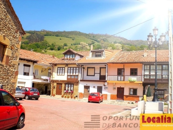 Imagen 1 de OPORTUNIDAD| CASA ADOSADA EN ARENAS DE IGUÑA