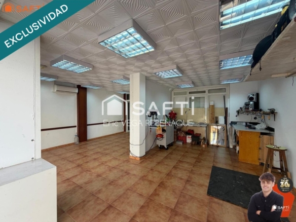 Imagen 2 de Local comercial de 131 m² en Pineda de Mar ubicado a pie de calle.
