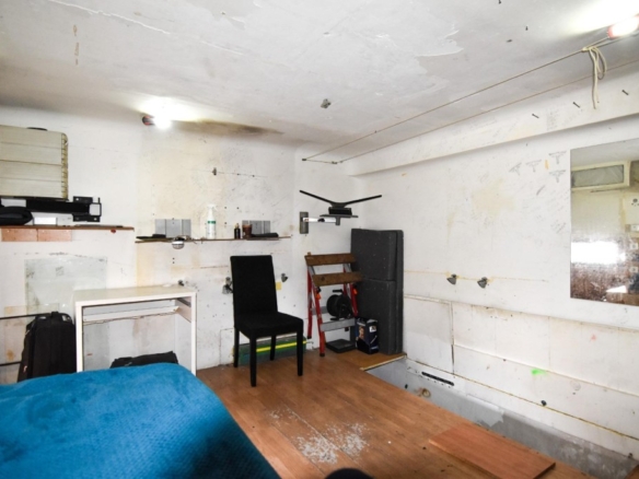 Imagen 4 de Oportunidad Única en Dos Plantas