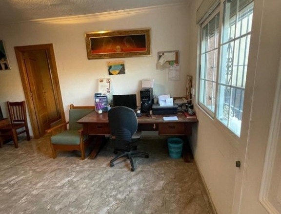 de 117m2 con 3 dormitorios y 2 baños con plaza de garaje