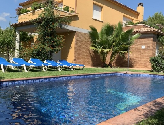 Imagen 2 de Casa-Chalet en Venta en Cubelles Barcelona
