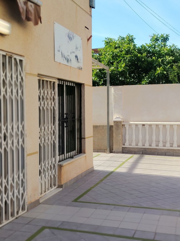 Imagen 2 de Local comercial en Venta en Pilar De La Horadada Alicante