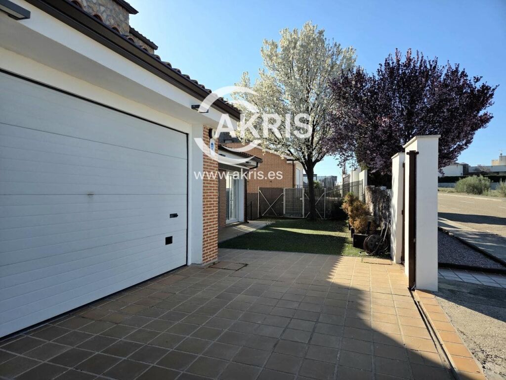 Imagen 1 de Chalet Independiente en Layos