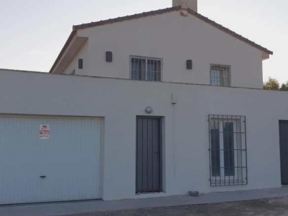 Imagen 1 de Finca rústica con infraestructuras listas para explotación en Belinchón (Cuenca)
