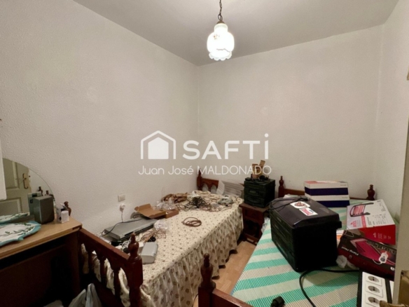 Imagen 2 de Casa amplia en Vinaròs con garaje y terraza cerca del mar