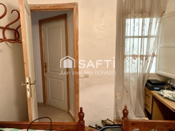 Imagen 4 de Casa amplia en Vinaròs con garaje y terraza cerca del mar