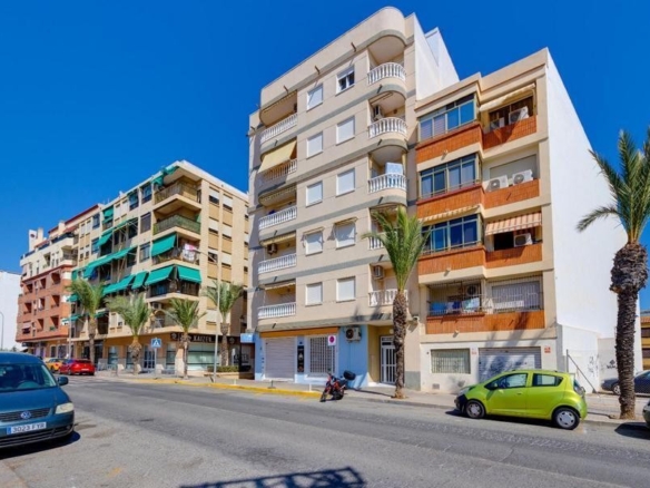 Imagen 1 de Venta de piso en Guardamar del segura