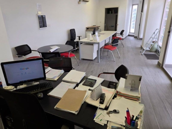 Imagen 3 de Local comercial en Venta en Torrevieja Alicante
