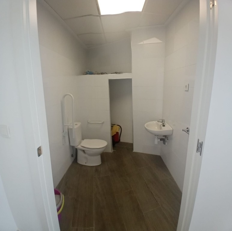 Imagen 4 de Local comercial en Venta en Torrevieja Alicante