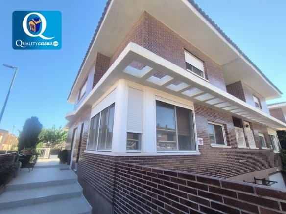 Imagen 1 de Adosada en Venta en Mutxamel Alicante Ref: 17495R