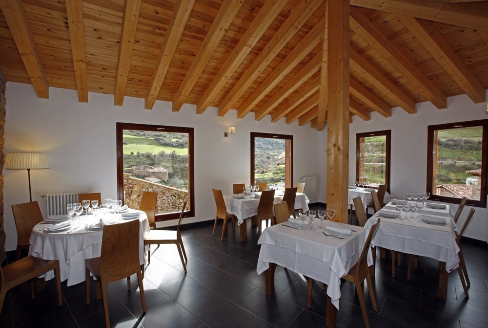 Imagen 2 de Hotel en Venta en Montenegro De Cameros Soria