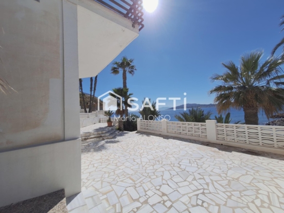 Imagen 1 de Vivienda única frente al mar. Pura exclusividad...