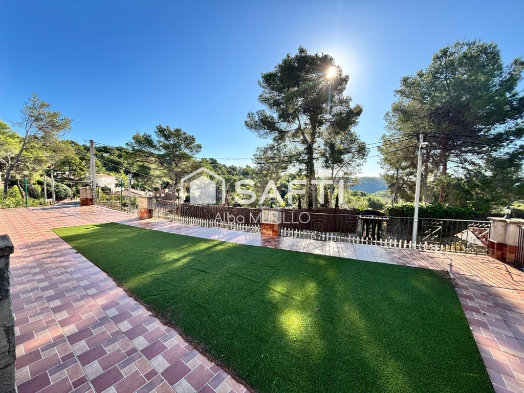 Imagen 2 de Encantadora casa unifamiliar cerca de Sitges – entorno natural y amplitud
