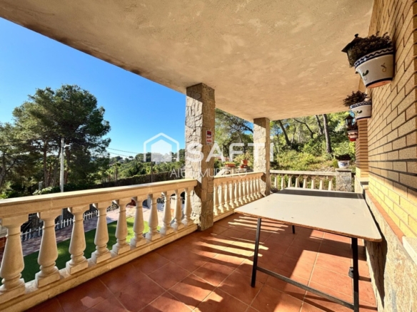 Imagen 3 de Encantadora casa unifamiliar cerca de Sitges – entorno natural y amplitud