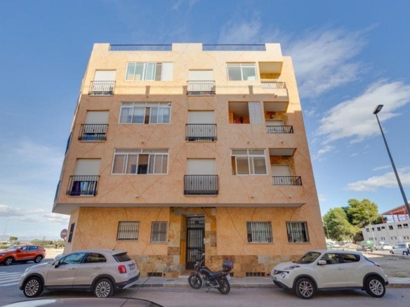 Imagen 2 de Venta de piso en Almoradi
