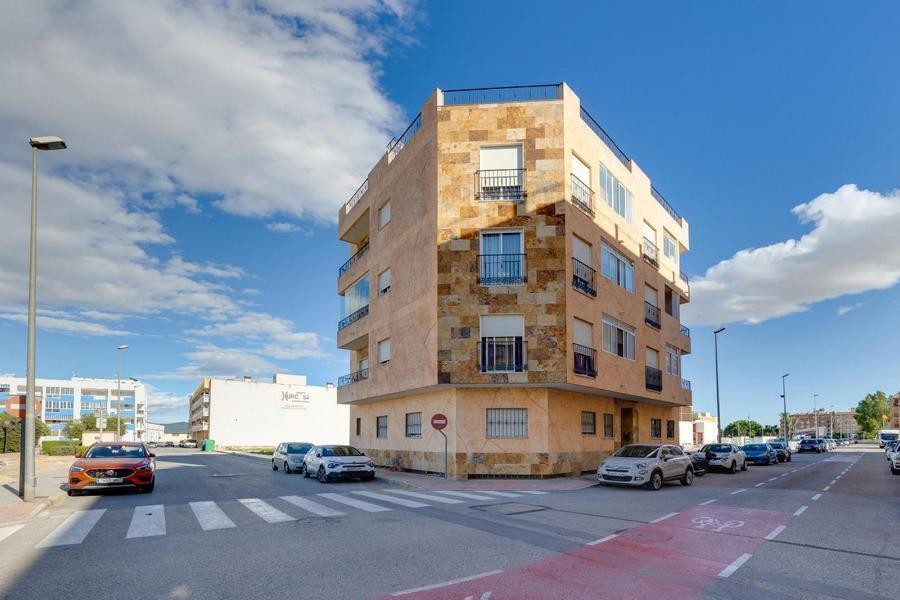 Imagen 1 de Venta de piso en Almoradi