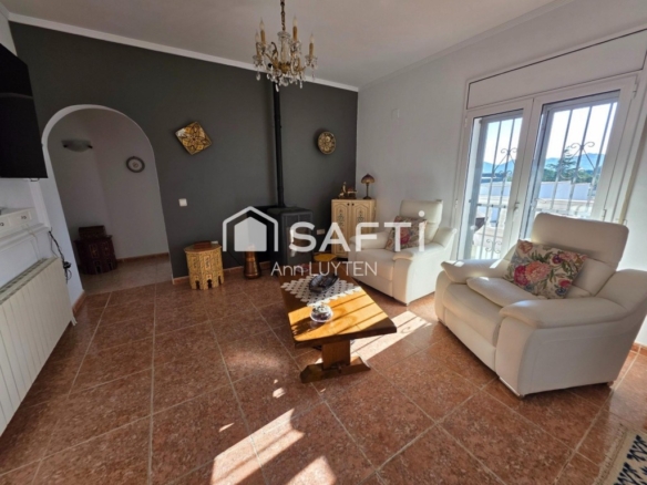 Imagen 3 de Casa en venta con terreno 820m2 Las Garrigas Roses
