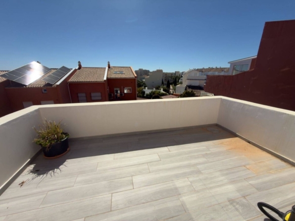 Imagen 1 de Adosada en Venta en Benalmadena Málaga