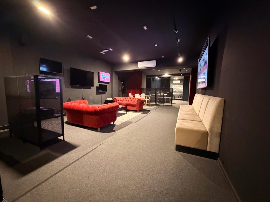 Imagen 2 de Traspaso Estudio de Radio y Producción 315 m²