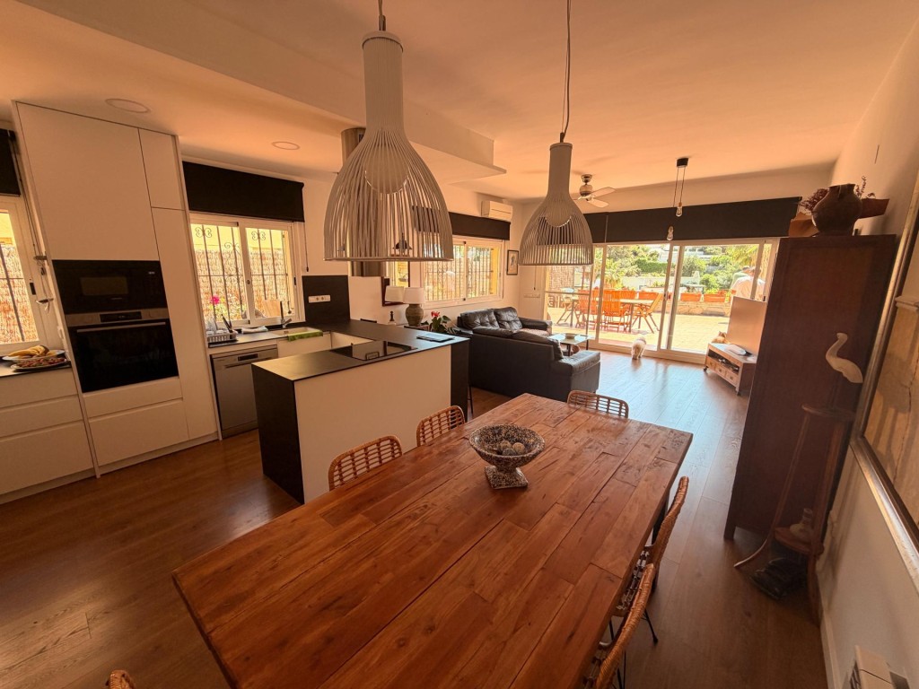 Imagen 1 de Chalet con parking