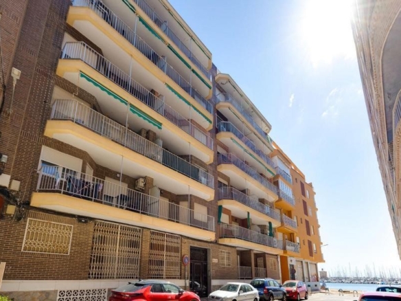 de 115m2 con 2 dormitorios y 2 baños