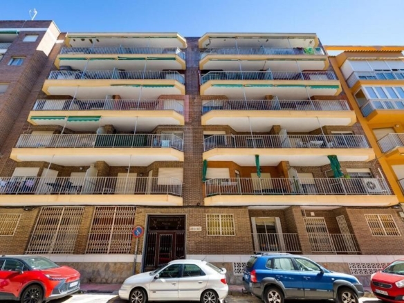 Imagen 2 de Venta de piso en Torrevieja