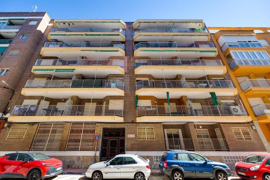 Imagen 2 de Venta de piso en Torrevieja