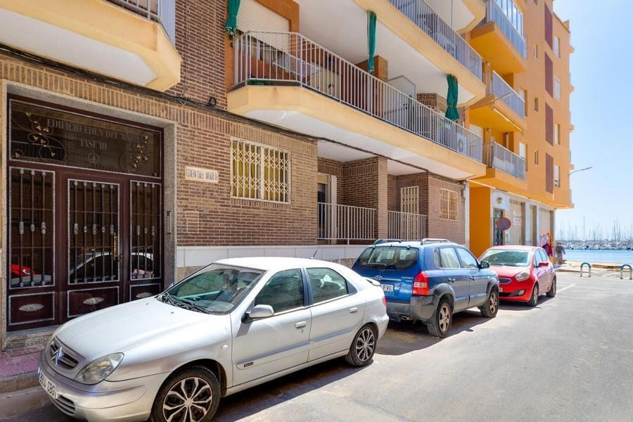 de 115m2 con 2 dormitorios y 2 baños