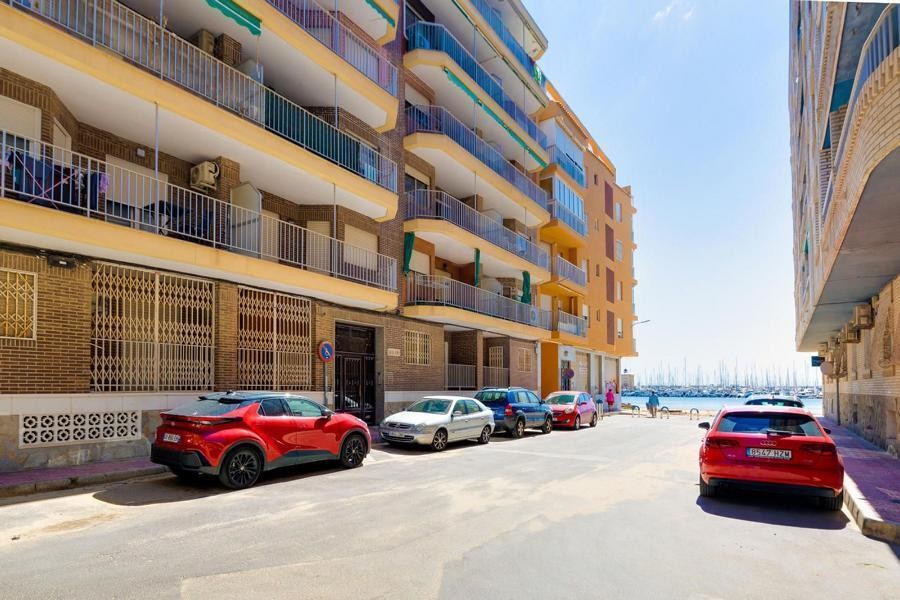 Imagen 1 de Venta de piso en Torrevieja