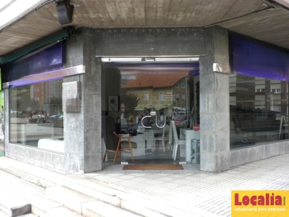 Imagen 1 de Estupendo local en zona General Dávila