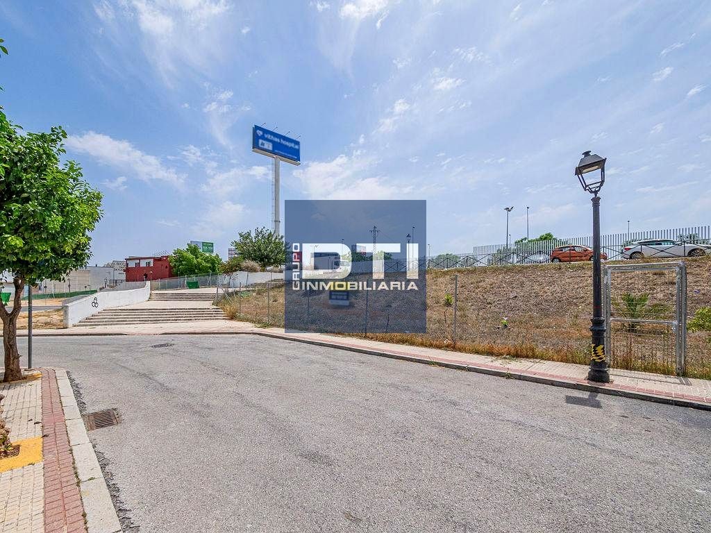 Imagen 1 de Terreno urbano para construir en venta en c. esquina calle garcia lorca y miguel angel austurias